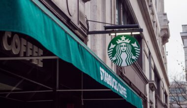 Is Starbucks Open on July Fourth?
