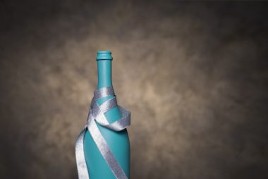 how to wrap a wine bottle